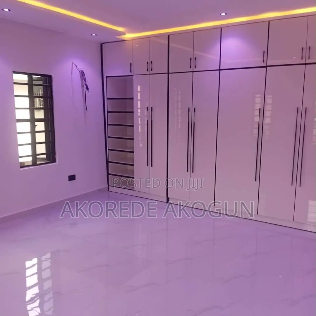 3bdrm Mansion in Gbakada, Ifako-Gbagada for sale in Ifako-Gbagada