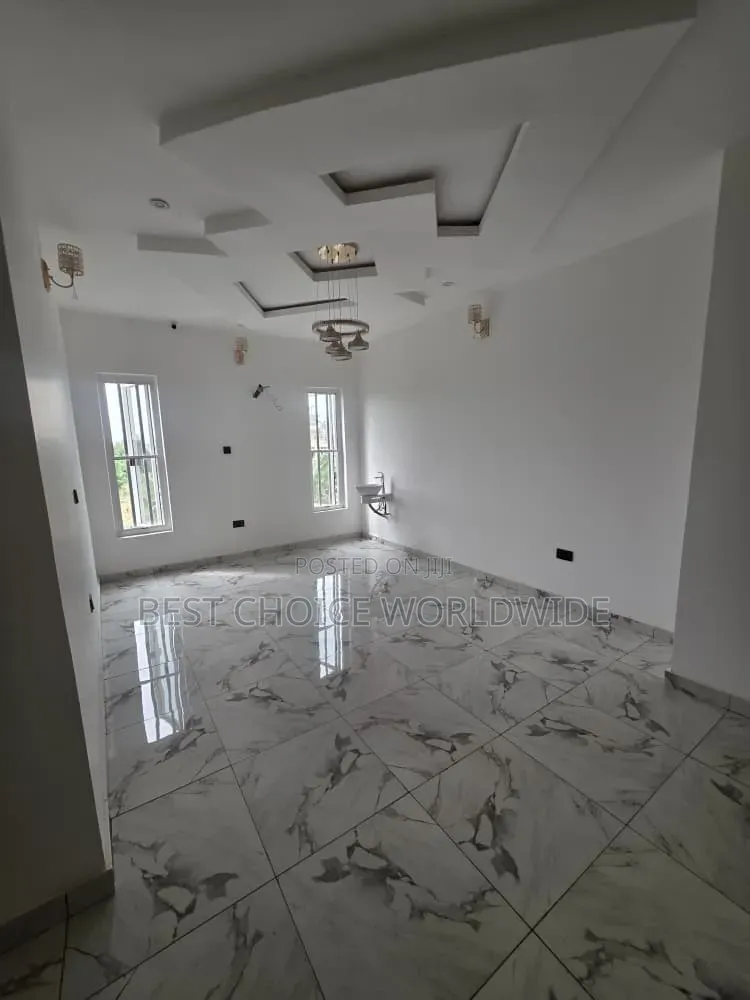 4bdrm Duplex in Carlton Gate Estate, Akobo for rent in Akobo