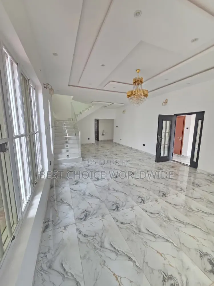 4bdrm Duplex in Carlton Gate Estate, Akobo for rent in Akobo
