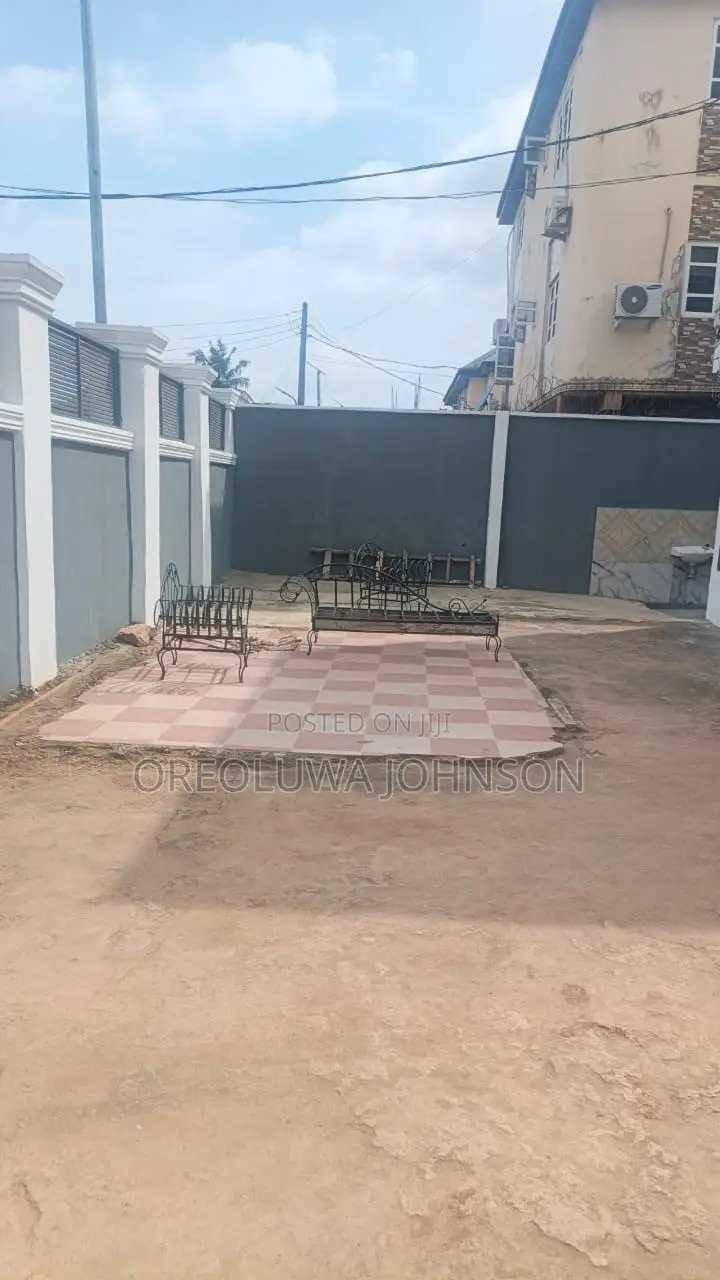 4bdrm Block of Flats in Unity Estate, Egbeda / Egbeda for sale in Egbeda / Egbeda