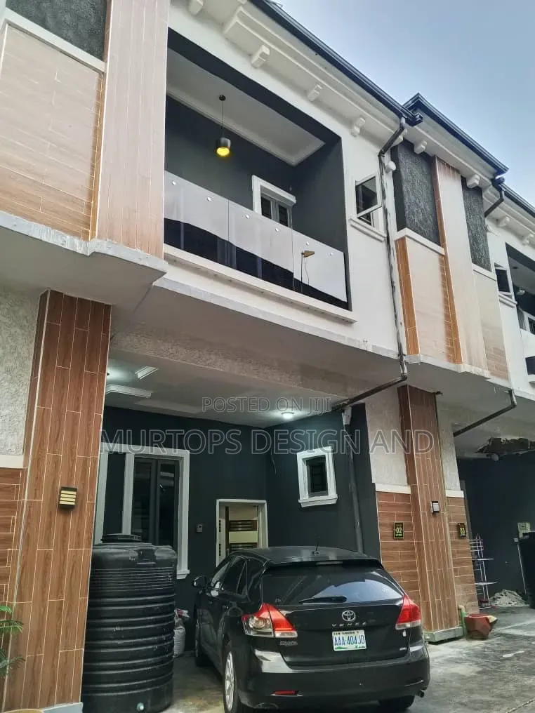 4bdrm Townhouse / Terrace in Chevron for rent in Chevron