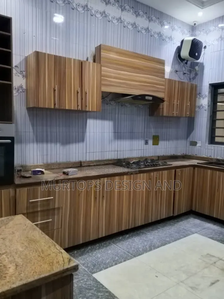 4bdrm Townhouse / Terrace in Chevron for rent in Chevron