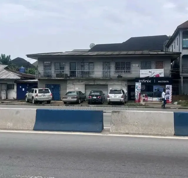 For Sale : Storey Building With 14 Shops on Major Aba Road, Ph in Port-Harcourt