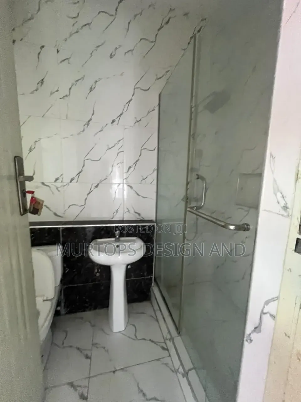 4bdrm Duplex in Ikota Villa Estate for rent in Ikota