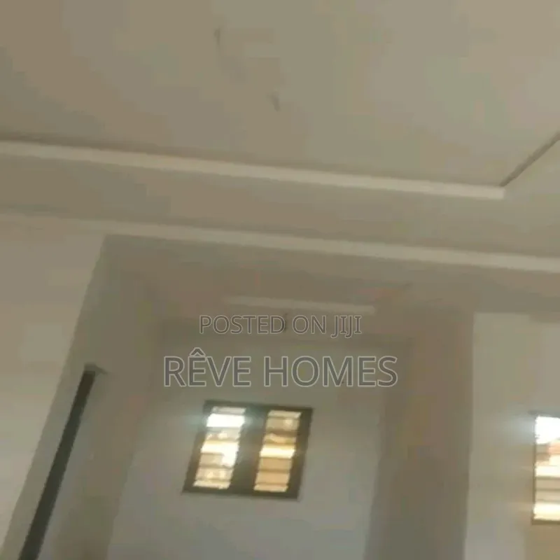 2bdrm Block of Flats in Oworonshoki / Gbagada for rent in Oworonshoki / Gbagada