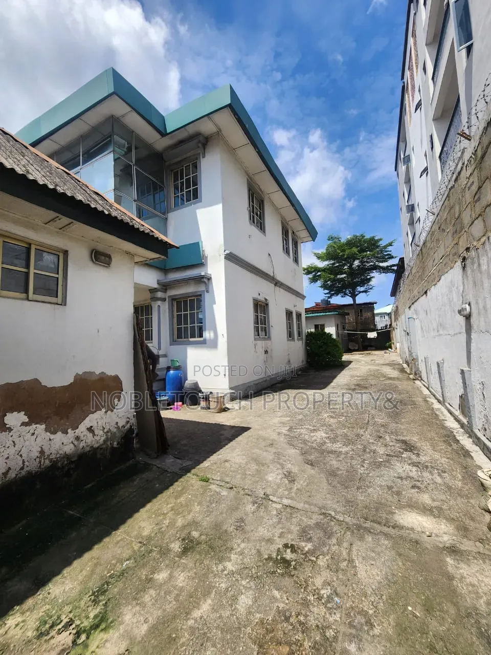 Commercial Building for Lease at Alagomije Yaba in Alagomeji