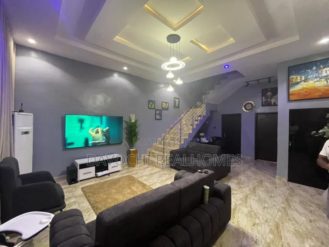 4bdrm Duplex in Thomas Estate for rent in Thomas Estate