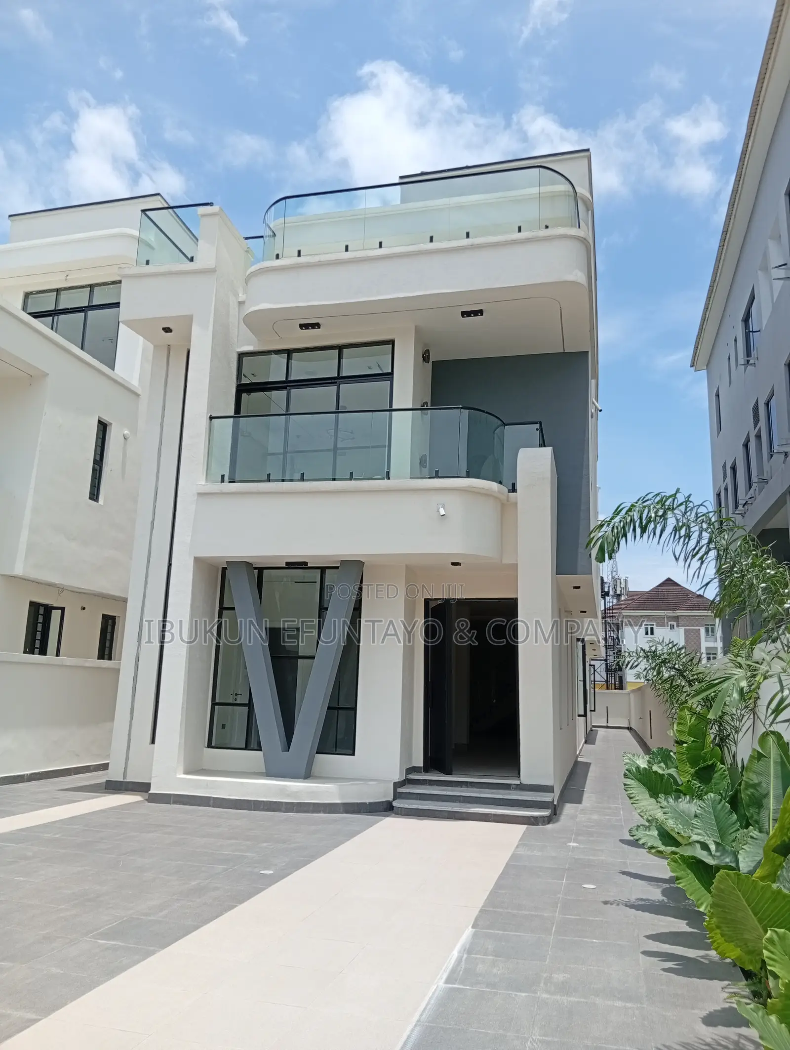 5bdrm Mansion in Belavista Estate, Lekki Phase 1 for sale in Lekki Phase 1