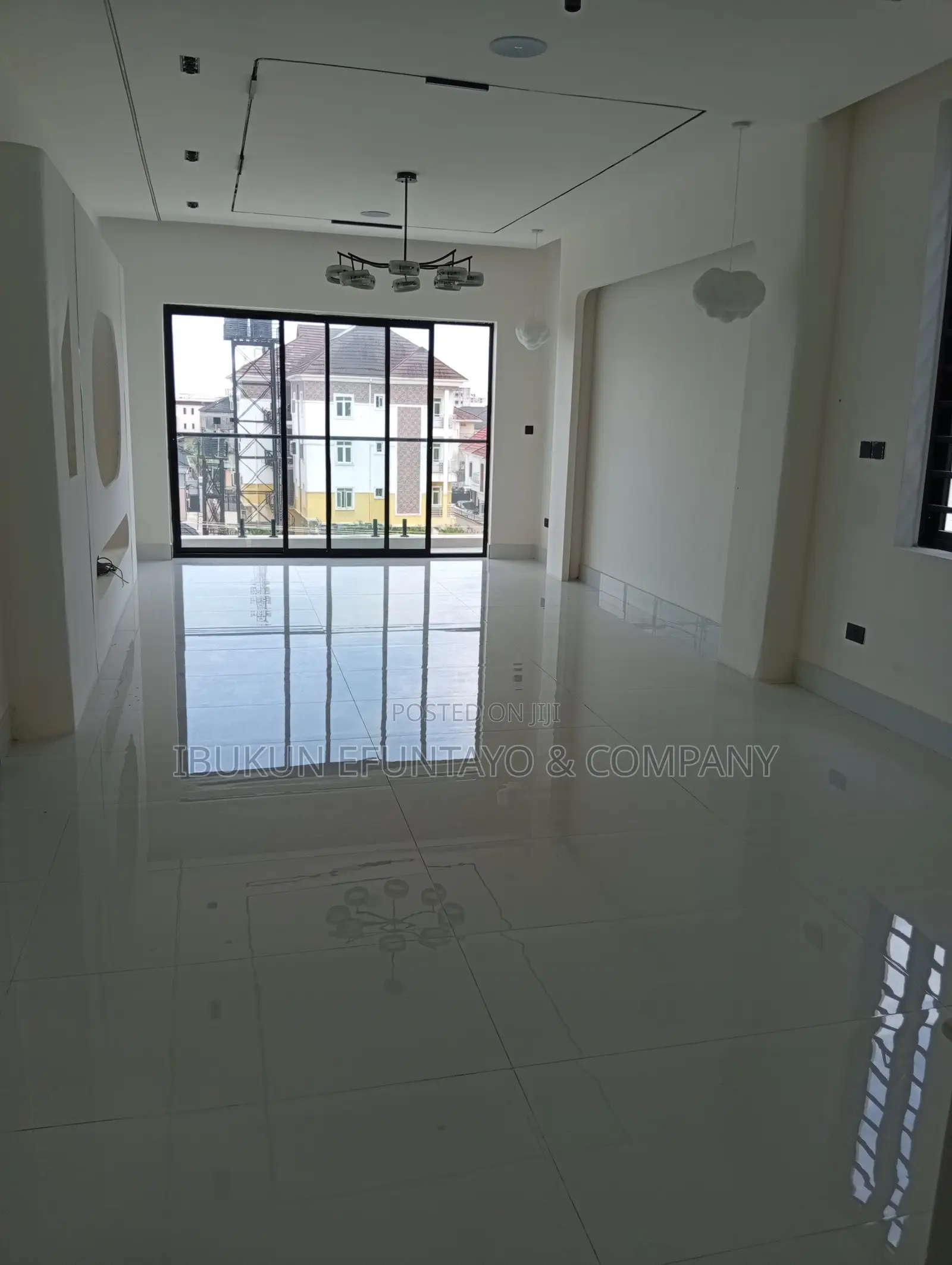 5bdrm Mansion in Belavista Estate, Lekki Phase 1 for sale in Lekki Phase 1