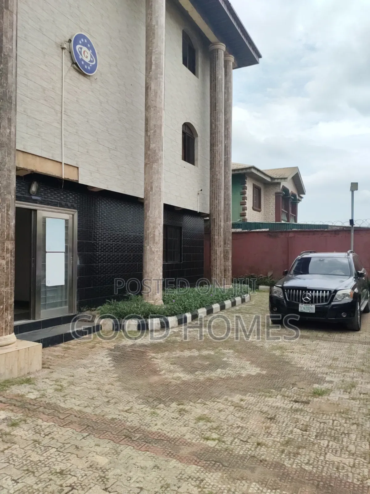 Hotel 20rooms Executive Available for Lease/Sales. in Igando / Ikotun/Igando