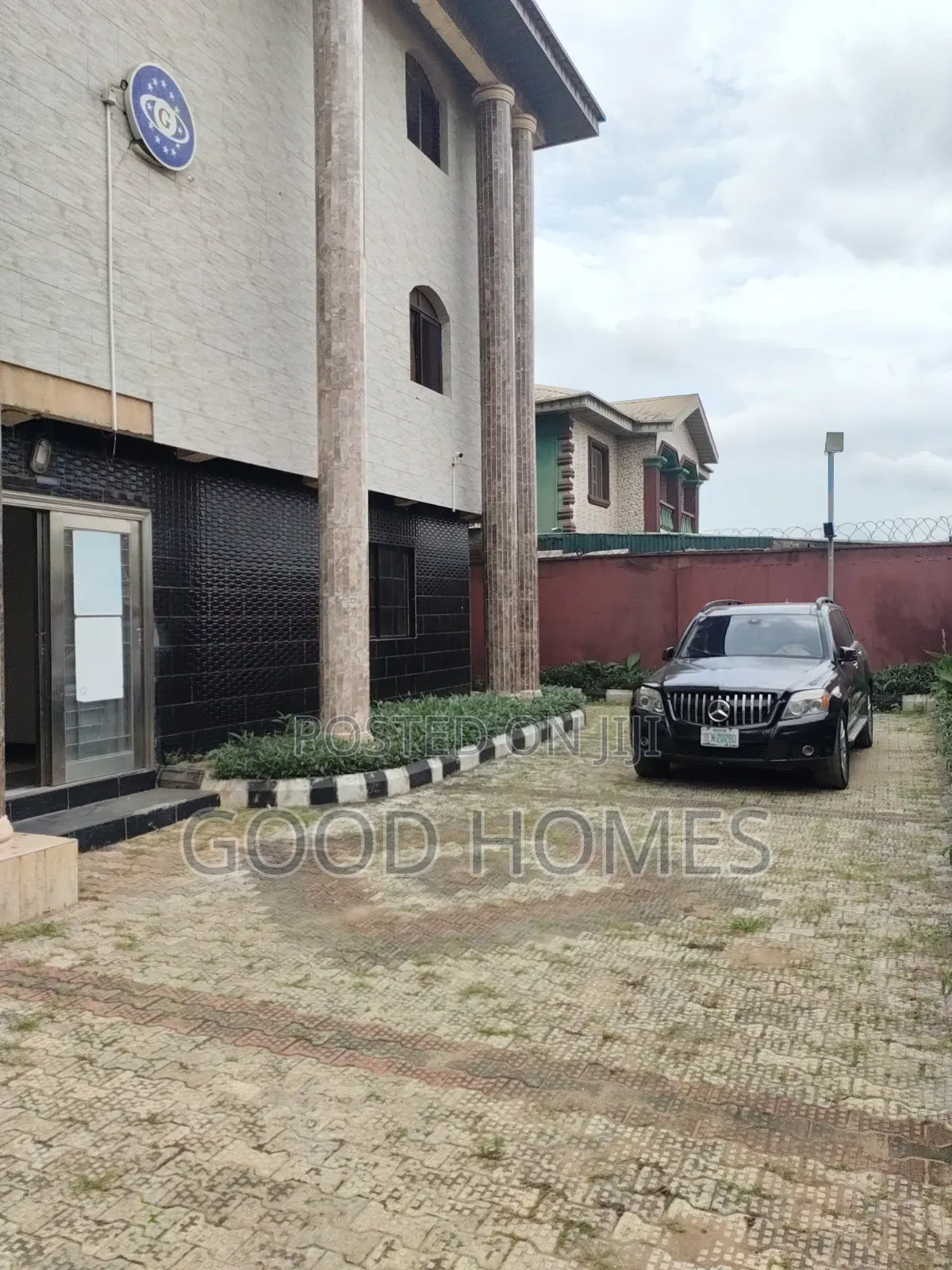 Hotel 20rooms Executive Available for Lease/Sales. in Igando / Ikotun/Igando
