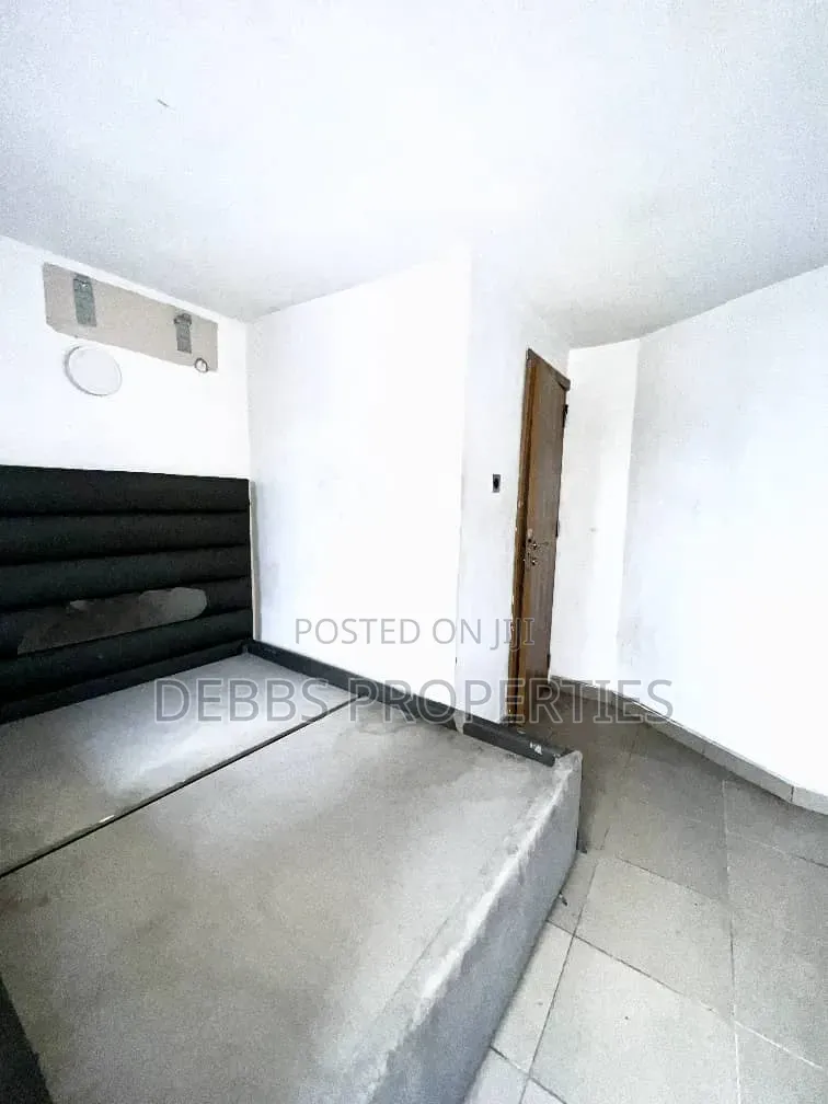 Studio Apartment in Ikota for rent in Ikota