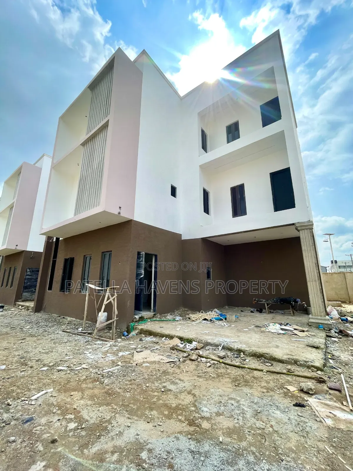 5bdrm Duplex in Jahi for sale in Jahi