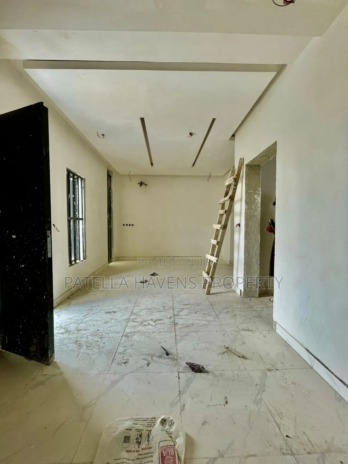 5bdrm Duplex in Jahi for sale in Jahi