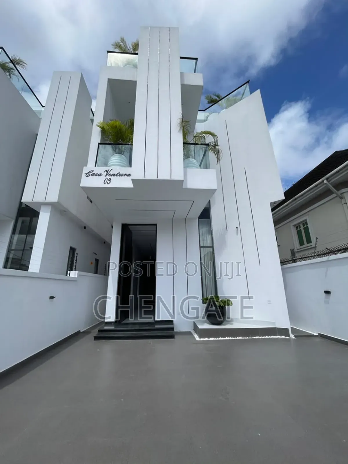 Furnished 5bdrm Duplex in Ikota for sale in Ikota