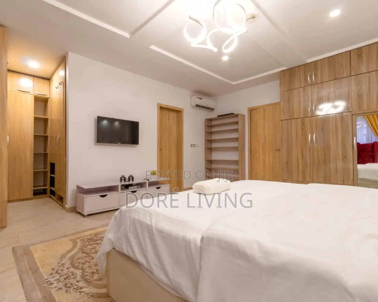 Exquisite 4 Bedroom With Swimming Pool and Gym | Lekki Chevron in Chevron