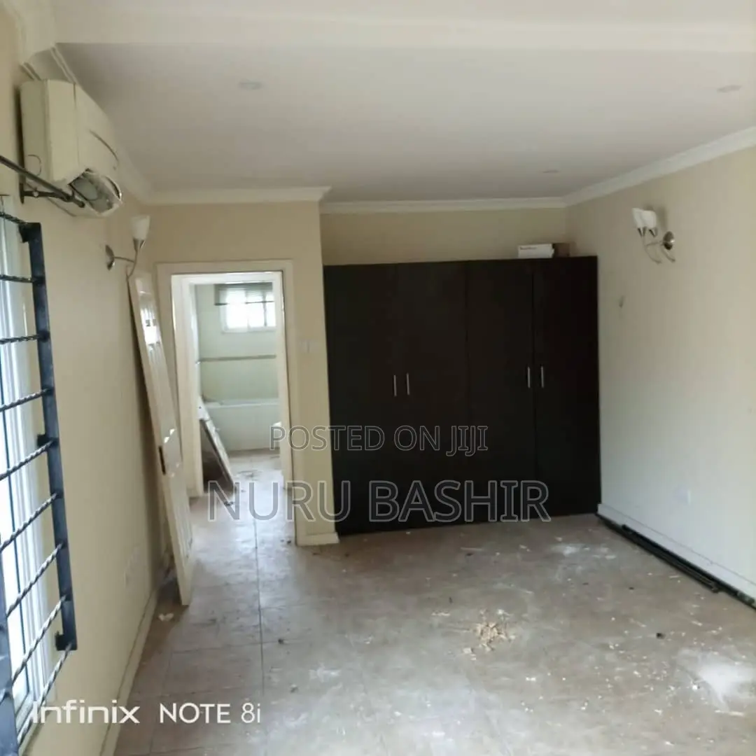 Furnished 3bdrm Duplex in Ikolaba, Bodija for rent in Bodija