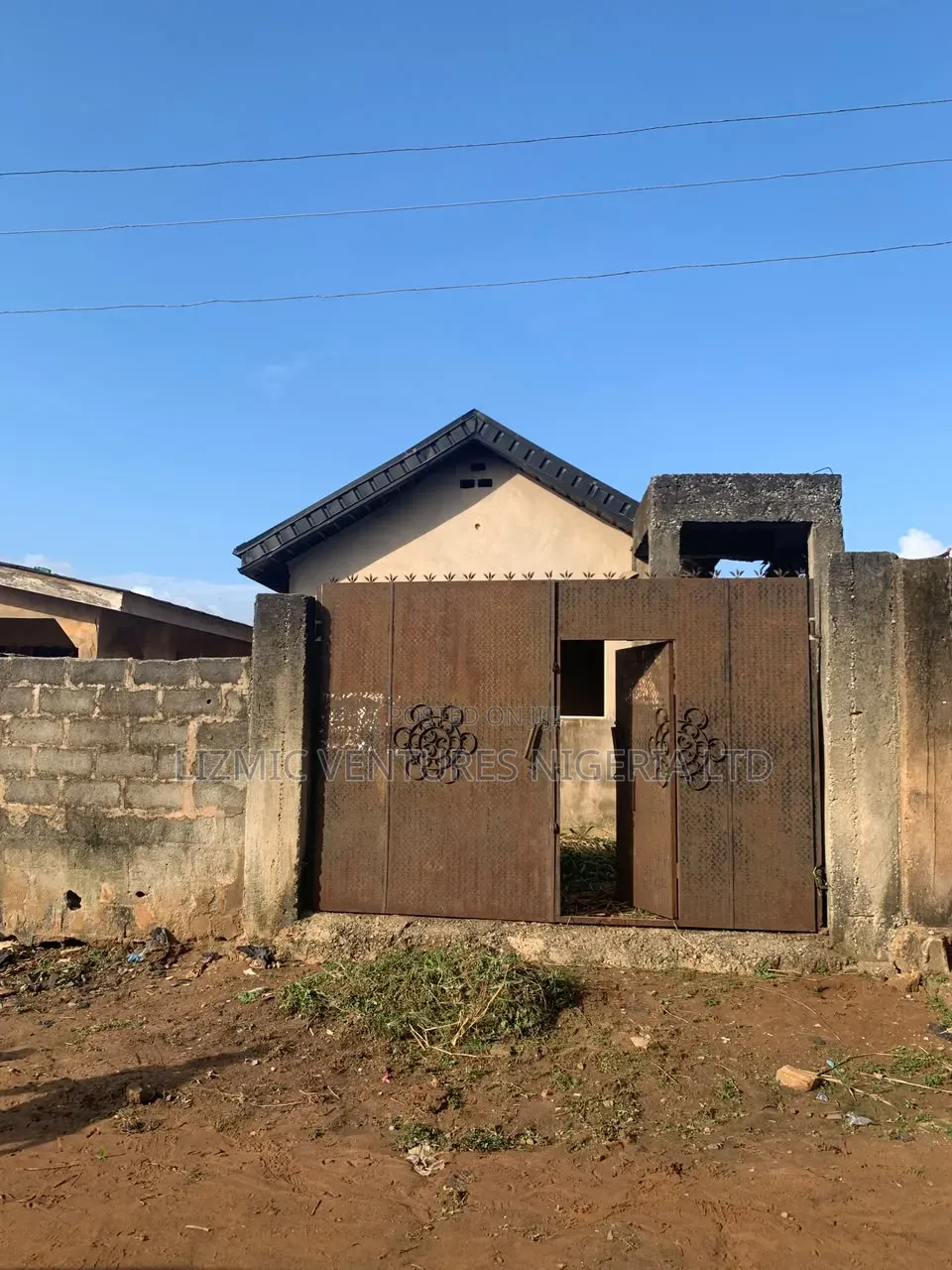 2bdrm Bungalow in Agric Estate, Igando / Ikotun/Igando for sale in Igando / Ikotun/Igando