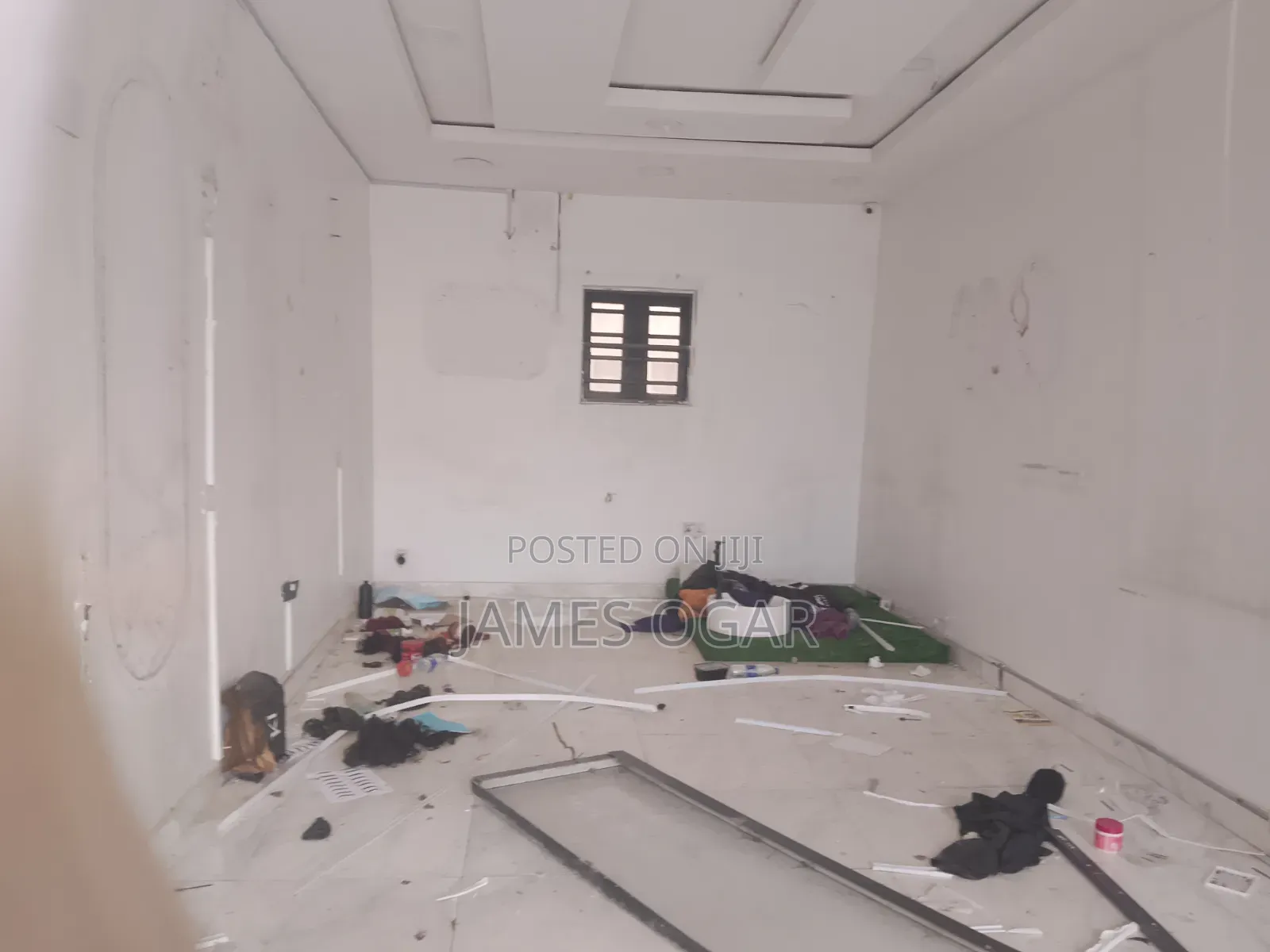 Shop for Rent at Thomas Estate in Lekki Expressway