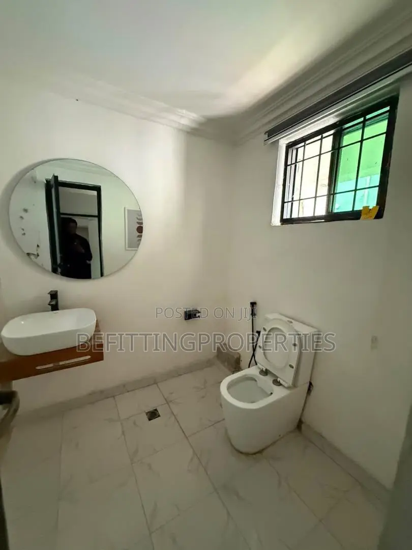 Furnished 2bdrm Apartment in Agungi for sale in Agungi