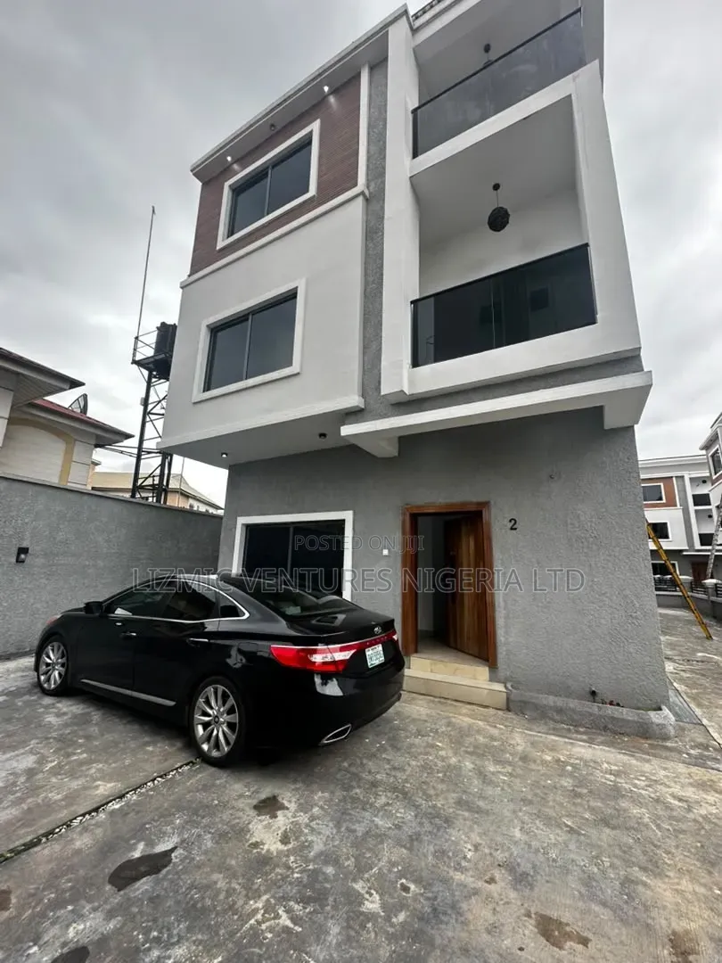 Furnished 5bdrm Duplex in Shonibare Estate for rent in Shonibare Estate