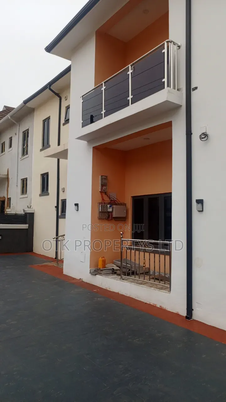 4bdrm Duplex in Fo1 By Dantata, Kubwa for sale in Kubwa