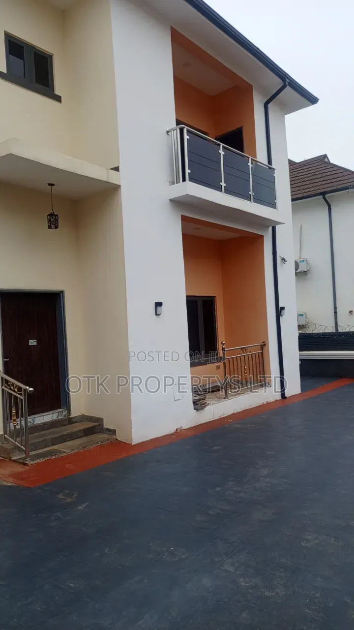 4bdrm Duplex in Fo1 By Dantata, Kubwa for sale in Kubwa