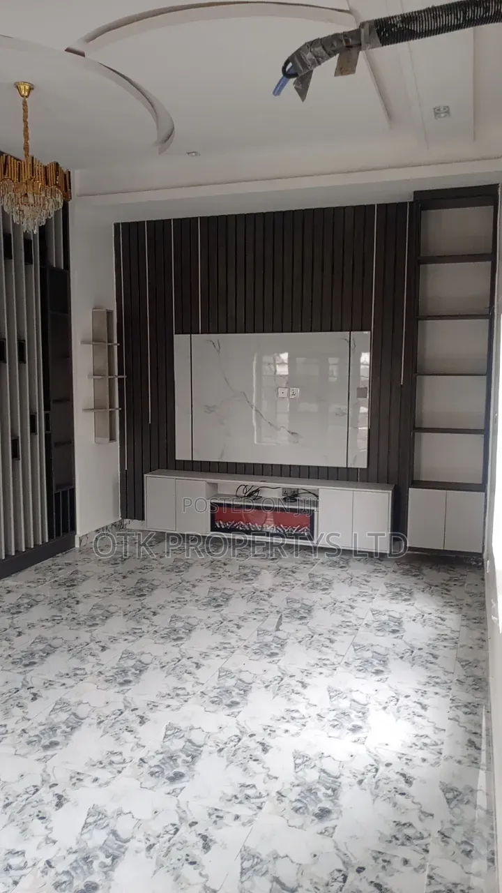 4bdrm Duplex in Fo1 By Dantata, Kubwa for sale in Kubwa