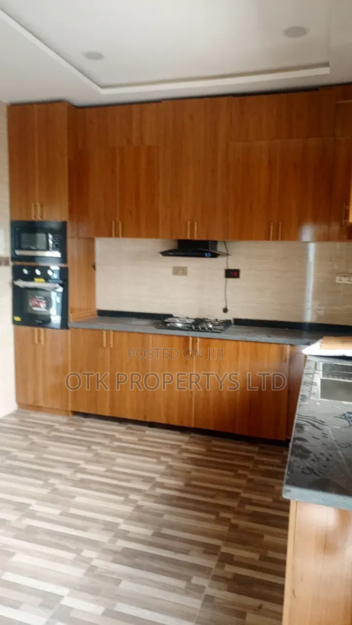 4bdrm Duplex in Fo1 Dantata Estate, Kubwa for sale in Kubwa