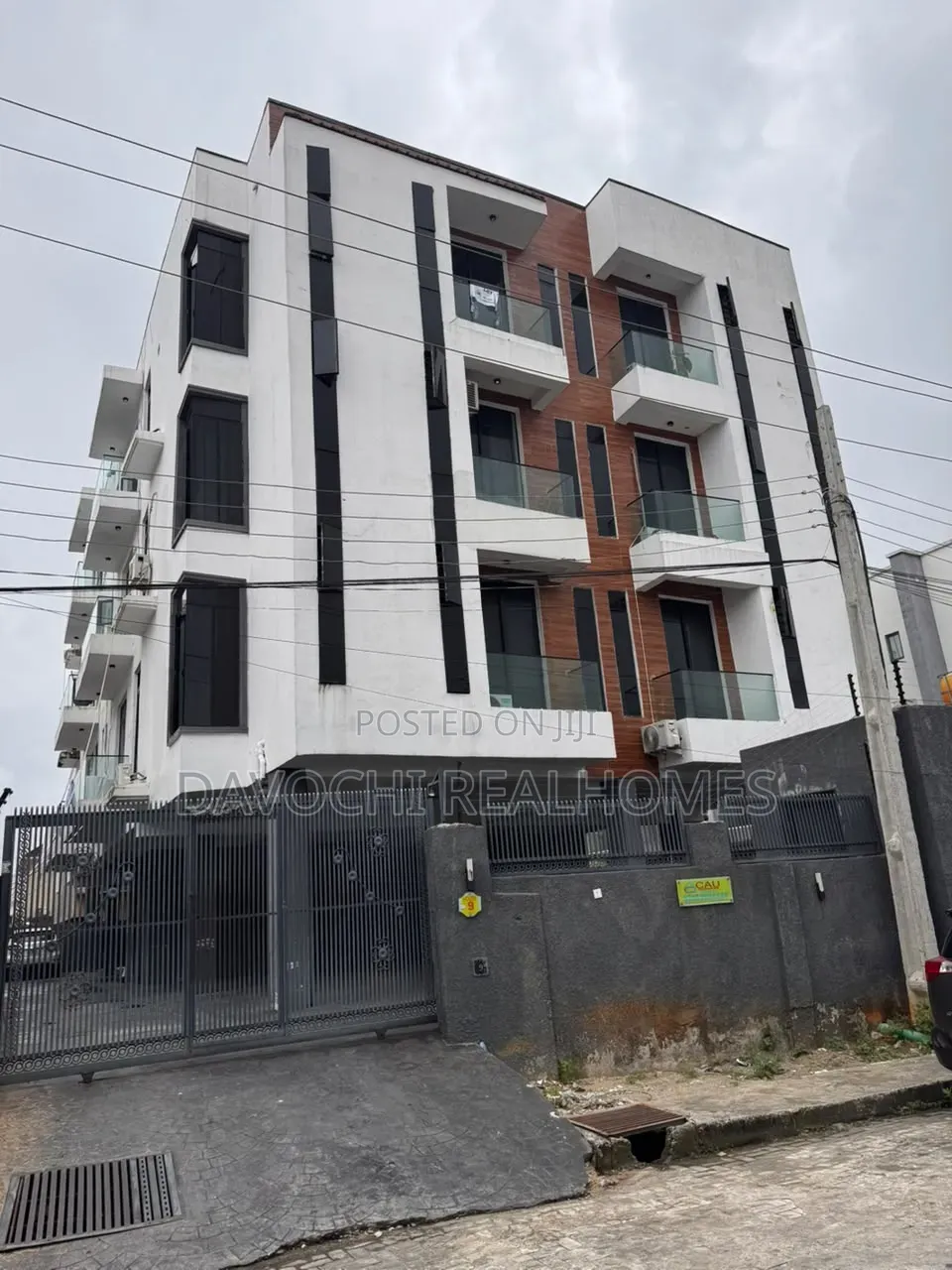 2bdrm Apartment in Chevron for sale in Chevron