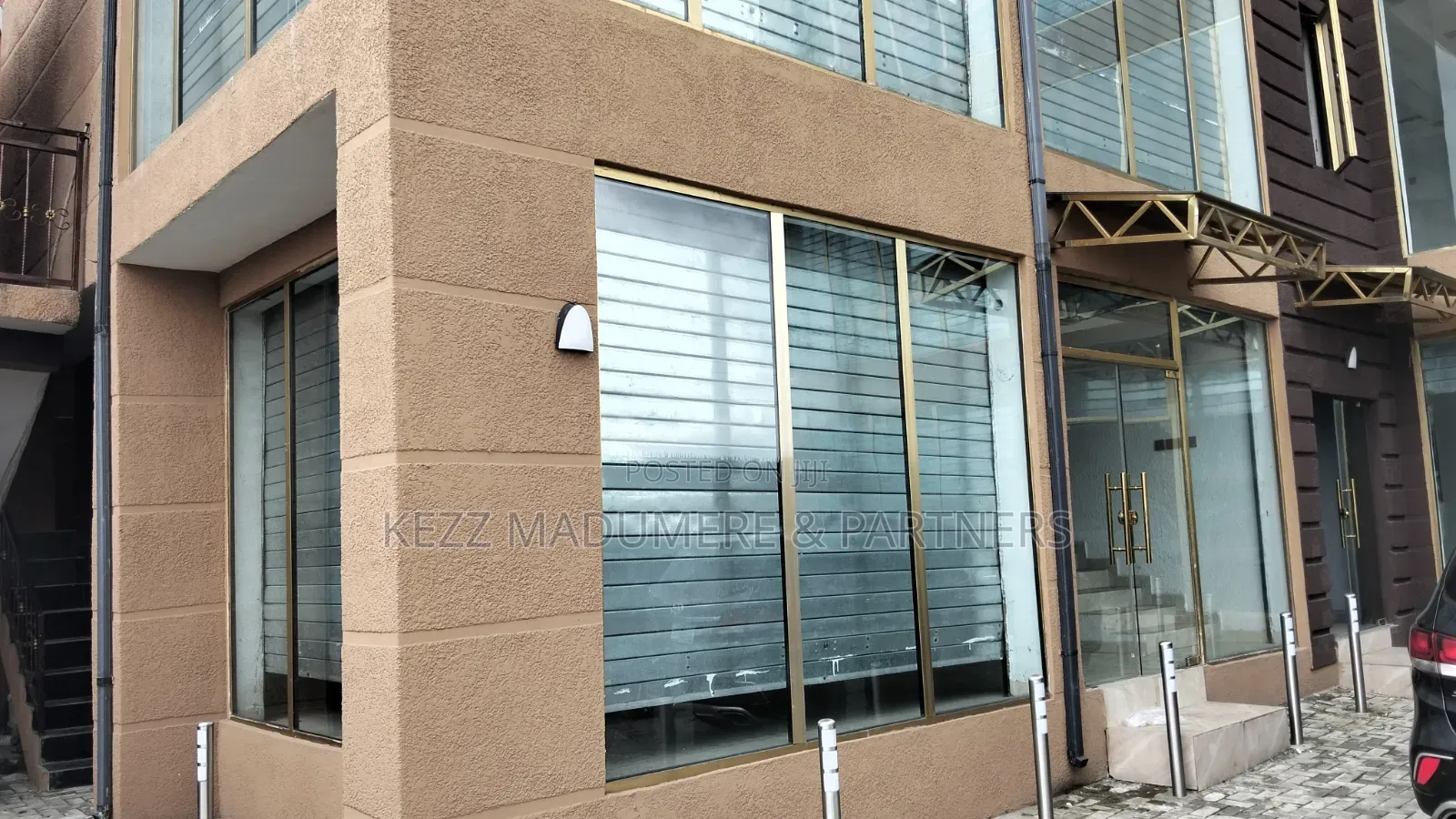 To Let : Duplex Shop at Eliozu Port Harcourt in Port-Harcourt
