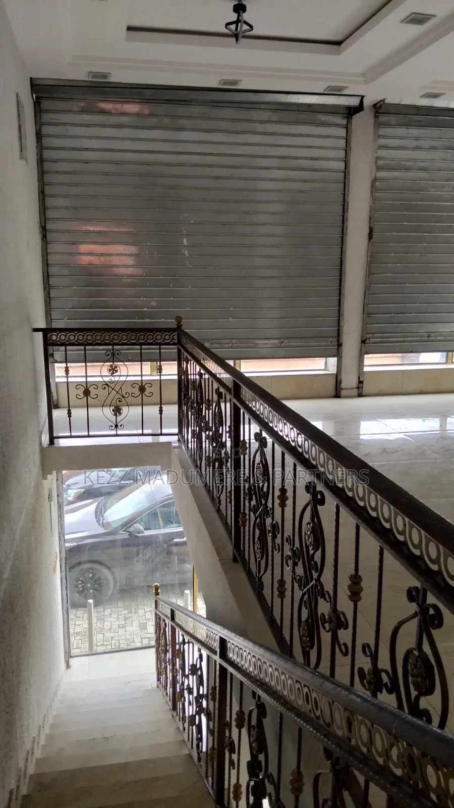 To Let : Duplex Shop at Eliozu Port Harcourt in Port-Harcourt