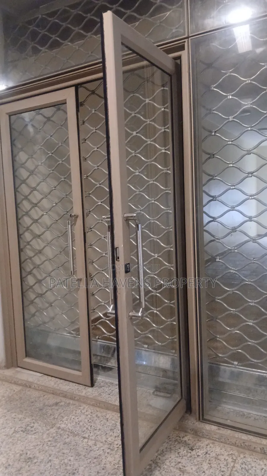 Commercial Property for Rent Banex in Zone 2 / Wuse