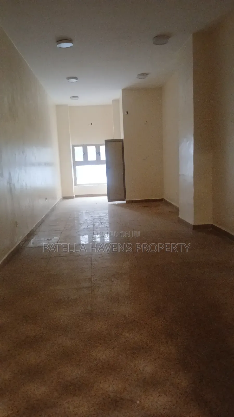 Commercial Property for Rent Banex in Zone 2 / Wuse