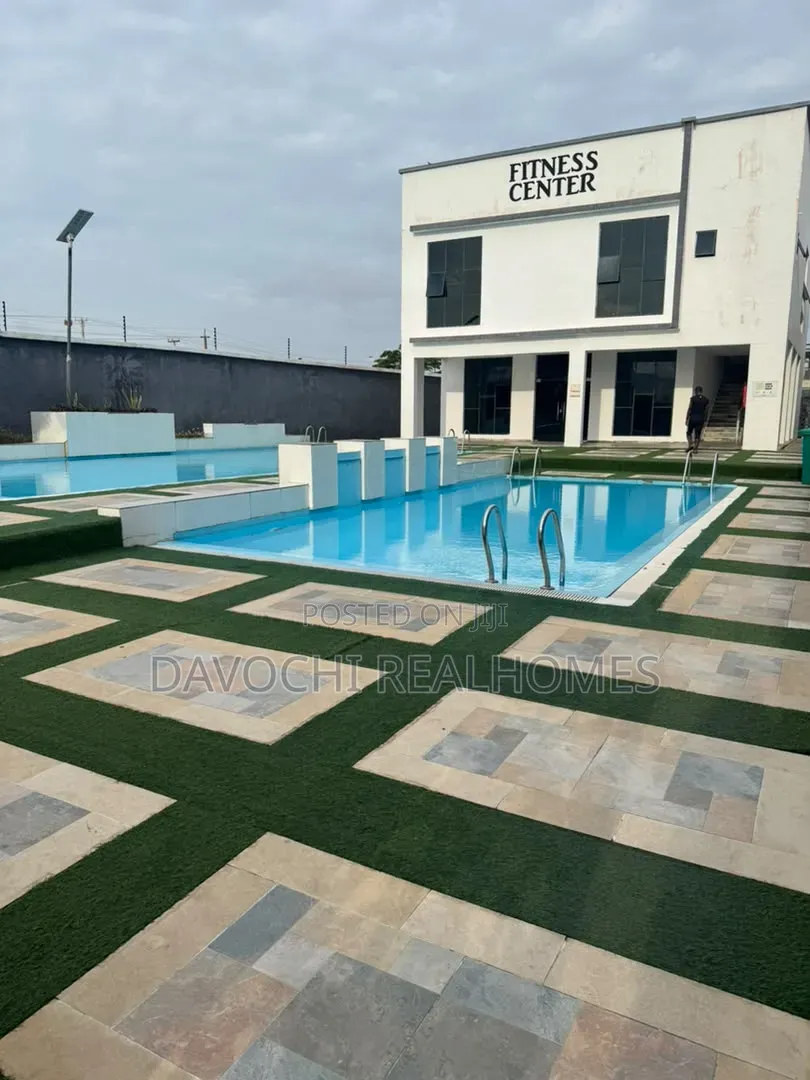 1bdrm Apartment in Ogombo for rent in Ogombo