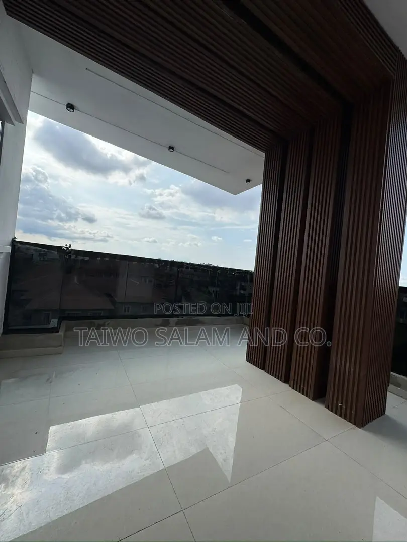 4bdrm Duplex in Oluyole Estate for sale in Oluyole Estate
