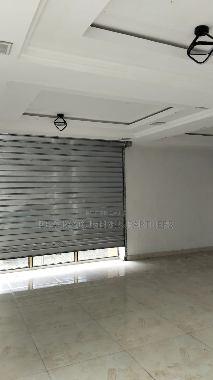 To Let : Standard Duplex Shop at Eliozu , Ph in Port-Harcourt
