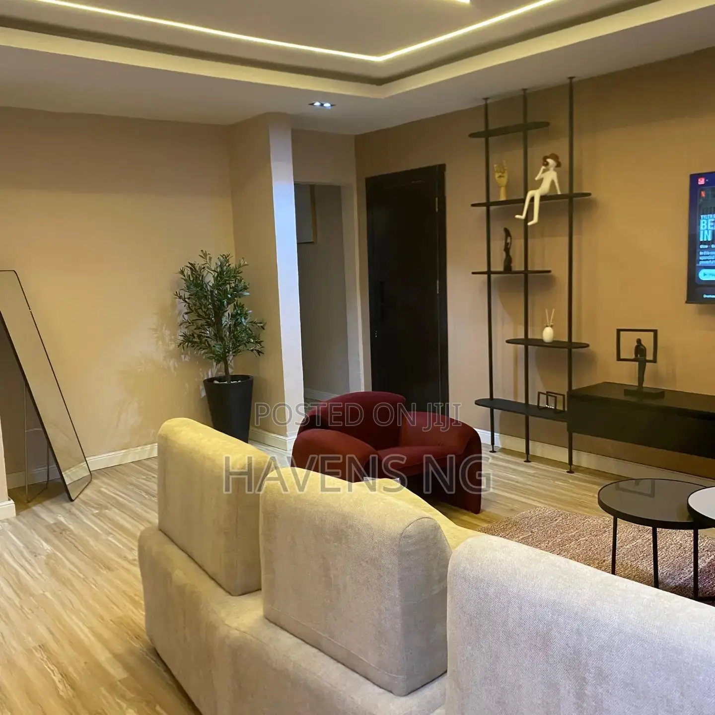 Luxury 1 Bedroom Apartment in Onike