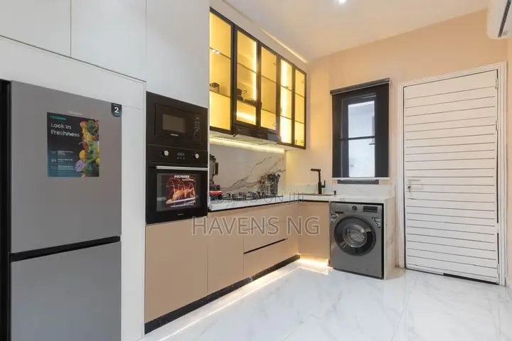 Luxury 2-Bedroom Apartment With Rooftop Pool & Gym in Lekki Phase 1