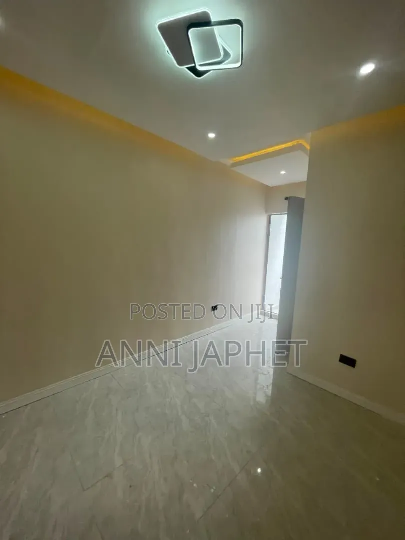 4bdrm Duplex in Awoyaya for sale in Awoyaya