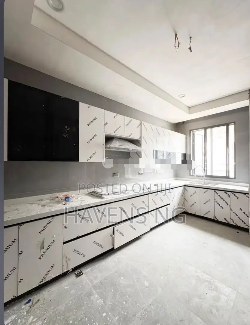 6bdrm Duplex in Old Ikoyi for sale in Old Ikoyi
