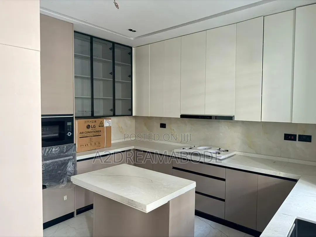 Furnished 5bdrm Duplex in Opebi for sale in Opebi