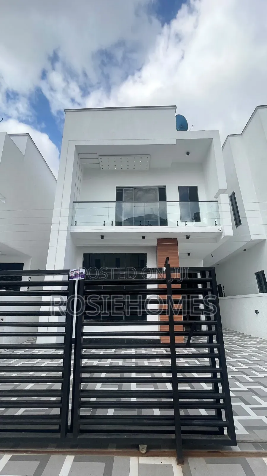 4bdrm Duplex in Ajah for sale in Ado / Ajah