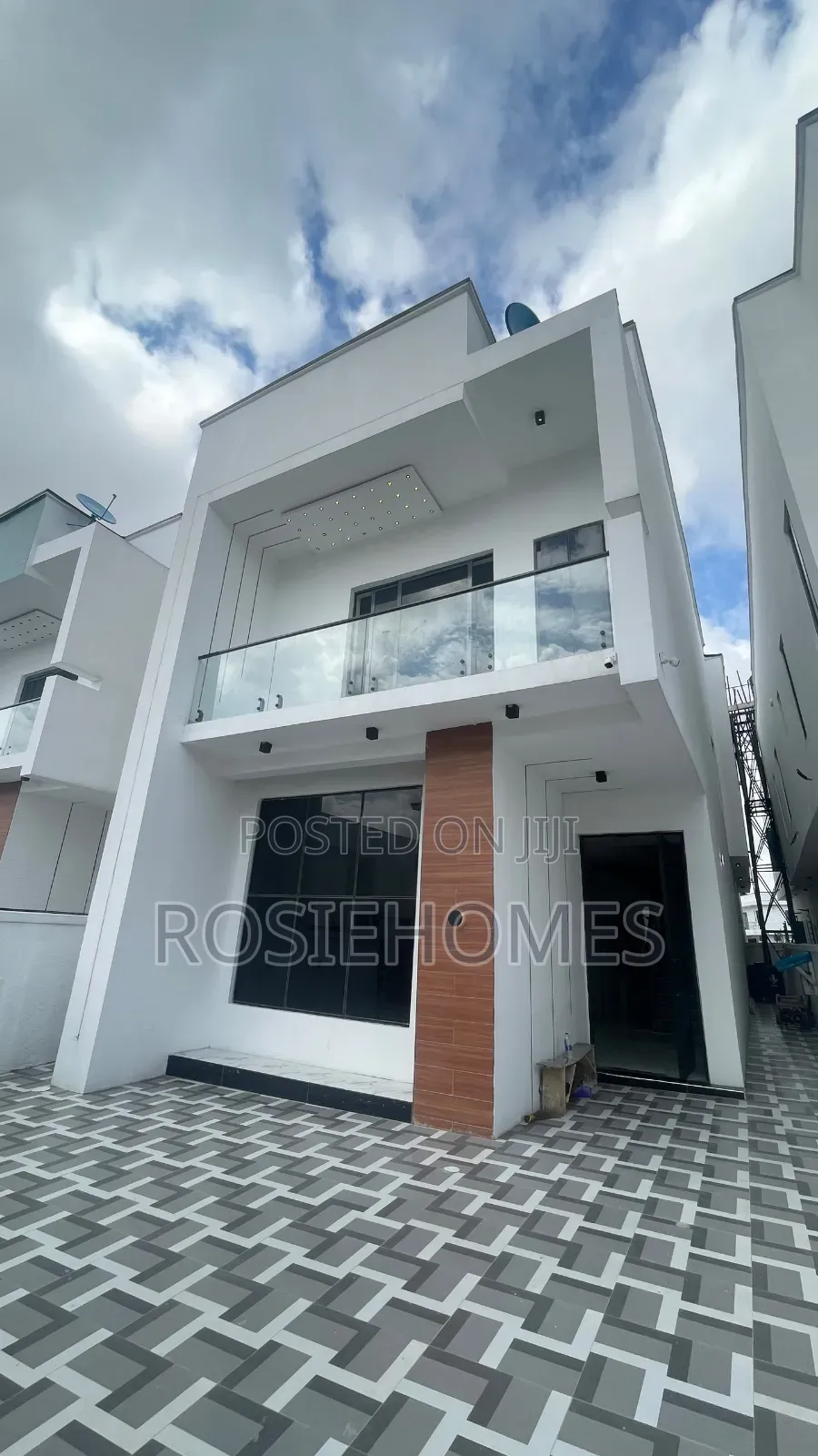 4bdrm Duplex in Ajah for sale in Ado / Ajah