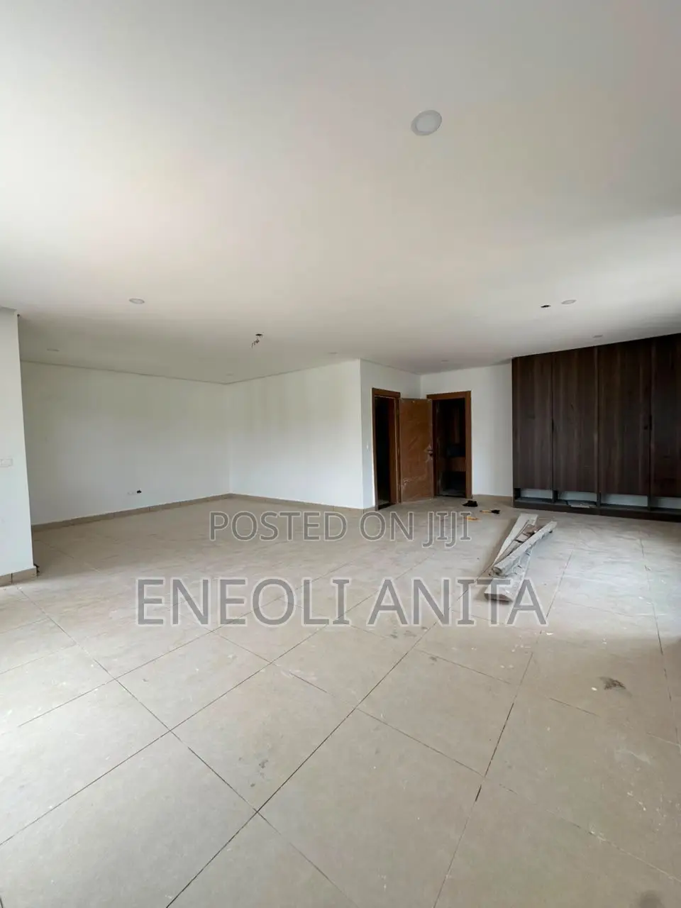 5bdrm Duplex in Life Camp for sale in Life Camp