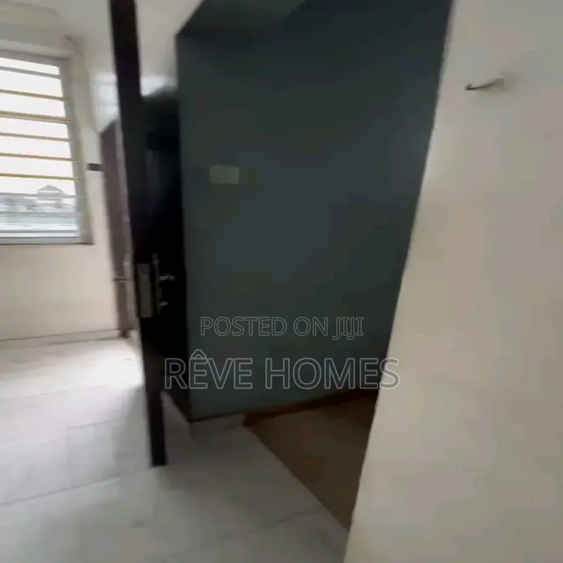 Studio Apartment in Fola Agoro for rent in Fola Agoro