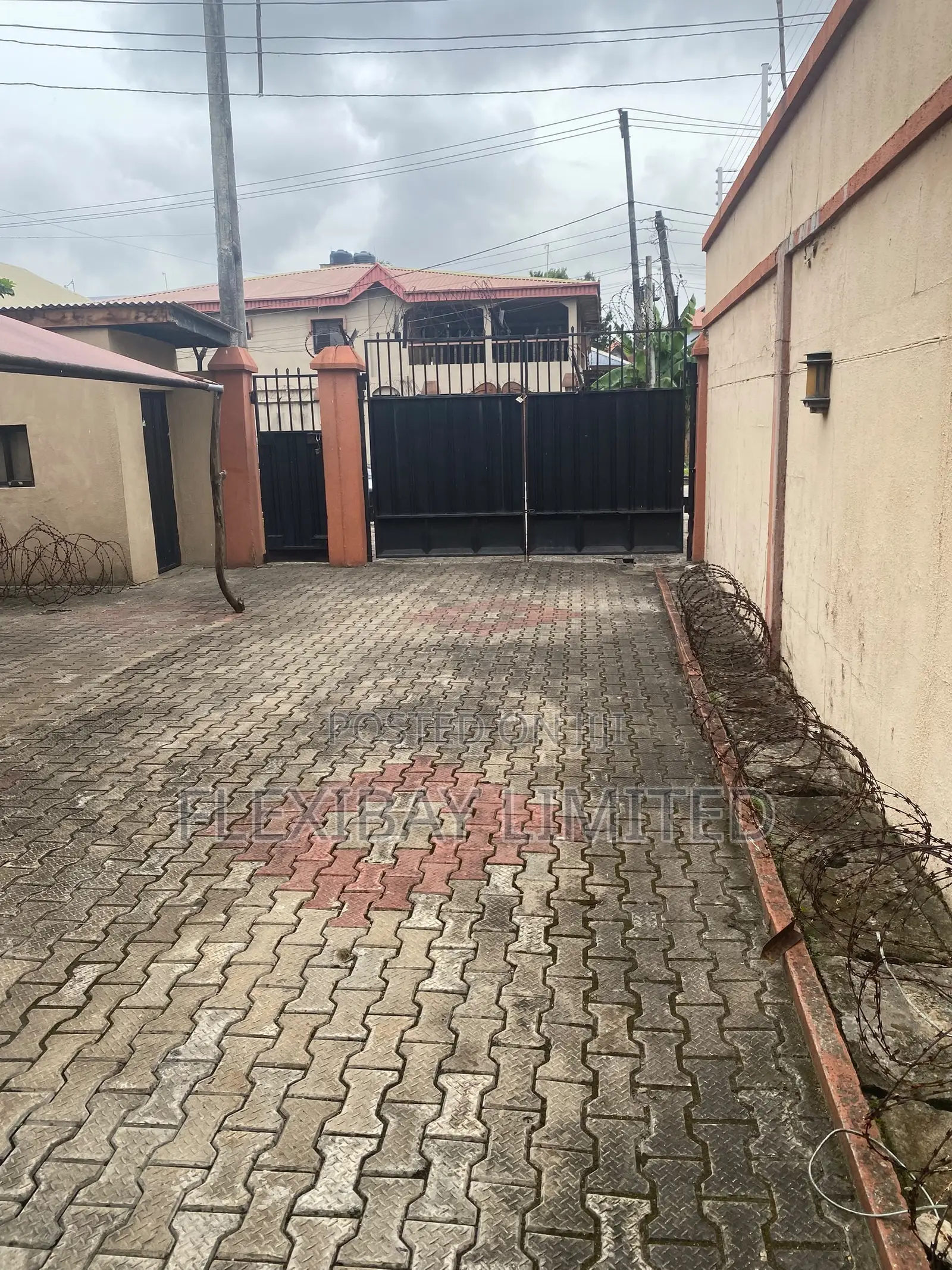 5bdrm Duplex in Lekki Phase 1 for rent in Lekki Phase 1