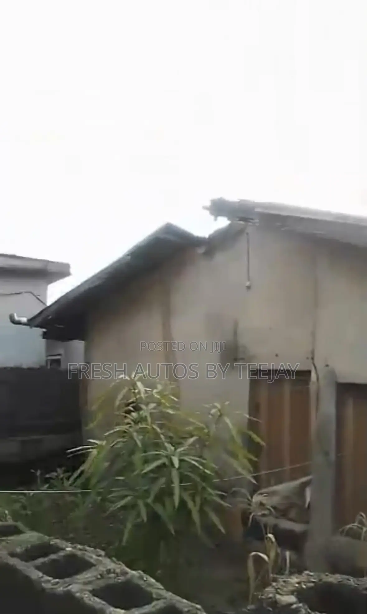 A Demolishable Bungalow on Half Plot for Sale at Akiode in Ojodu