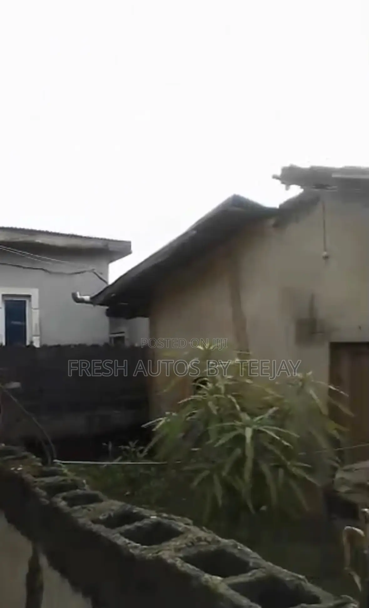 A Demolishable Bungalow on Half Plot for Sale at Akiode in Ojodu