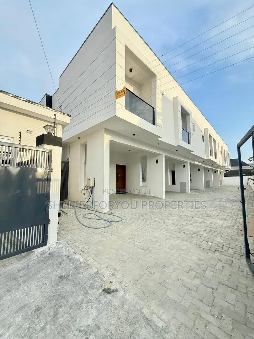 3bdrm Duplex in Sangotedo for sale in Sangotedo
